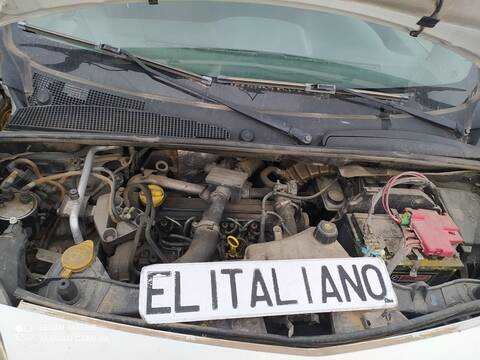 Foto 2ª: Aleta Delantera Izquierda Renault Kangoo FURGON COMPACT COMFORT 68CV 50KW [K9KA8] (2009)