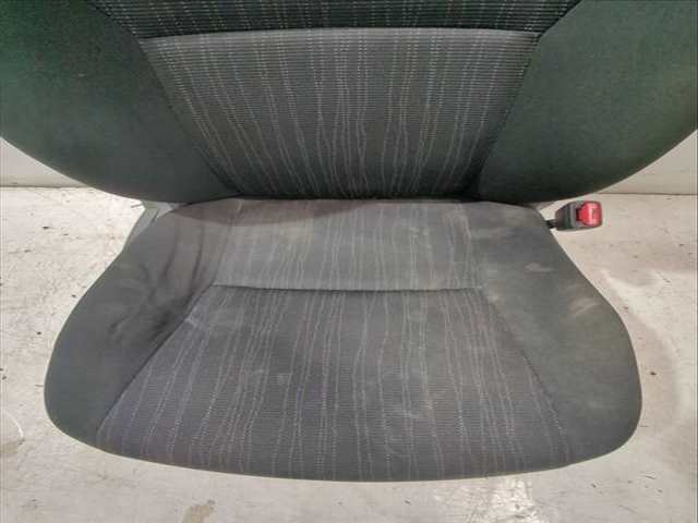 Foto 2ª: Asiento Delantero Derecho Toyota Auris 1.33 DUAL-VVTI NRE150_) 101CV 74KW [1NR-FE] (2010)