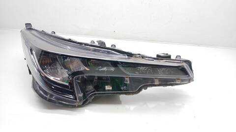 Faro Derecho Toyota Corolla 1.8 HYBRID ZWE211) HATCHBACK 122CV 90KW