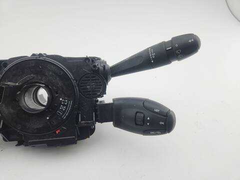 Foto 4ª: Mando Multifuncion Peugeot Rifter ACTIVE NAV STANDARD 102CV 75KW [YH01] (2022)