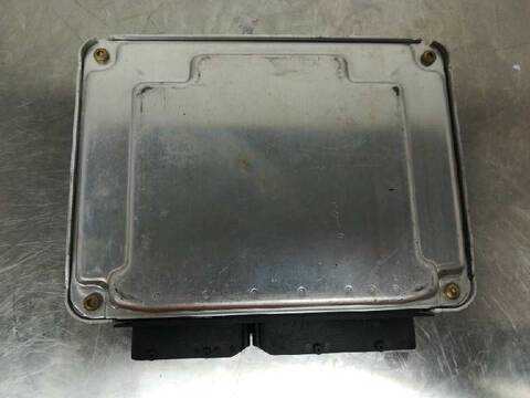 Foto 2ª: Centralita Motor ECU Volkswagen Passat BERLINA 102CV 75KW (2000)