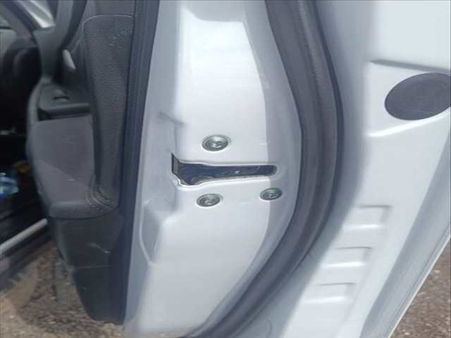 Cerradura Puerta Delantera Derecha Kia Sportage X-TECH 4X2 116CV 85KW