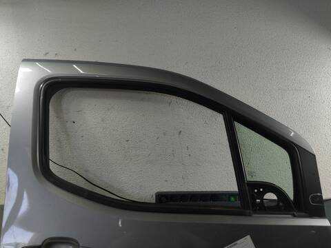 Foto 3ª: Puerta Delantera Derecha Peugeot Partner 102 CV 75KW [YHT DV5RCF YH01] (2023)
