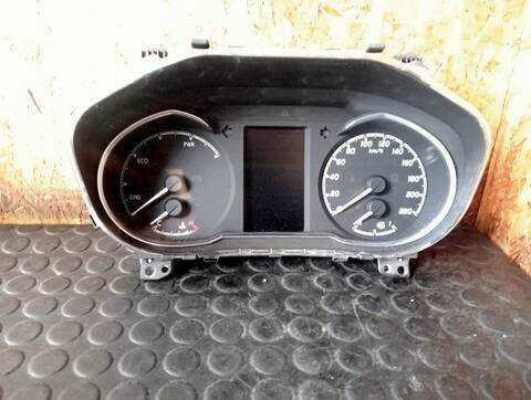 Foto 1ª: Cuadro de Instrumentos Toyota Yaris HYBRID ACTIVE (2017)