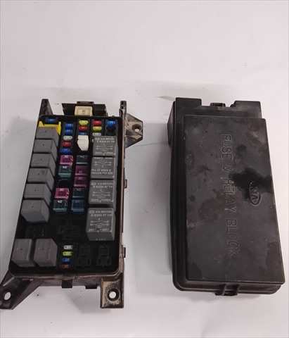 Foto 2ª: Caja Reles Fusibles Kia Sorento 2.5 D [D/D4CB] (2004)