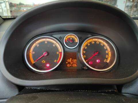 Cuadro de Instrumentos Opel Corsa A13DTR