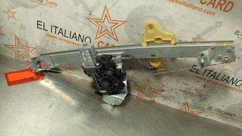 Foto 2ª: Elevalunas Eléctrico Delantero Derecho Renault Clio LIMITED 73CV 54KW [D4F D7] (2016)