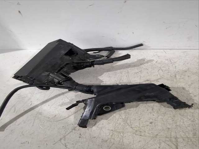 Foto 2ª: Caja Reles Fusibles Toyota Corolla 1.8 VVTI HYBRID ZWE219) HATCHBACK 140CV 103KW [2ZR-FXE] (2020)