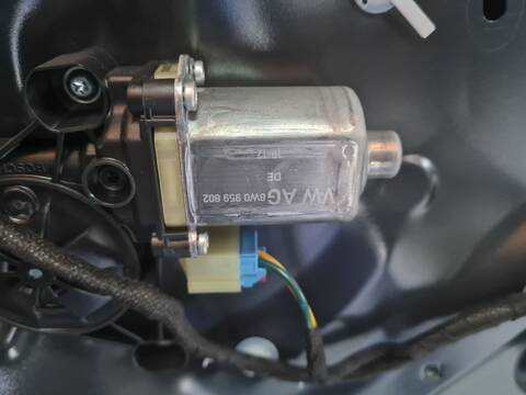 Elevalunas Eléctrico Delantero Derecho Audi A4 ADVANCED EDITION AVANT 150CV 110KW
