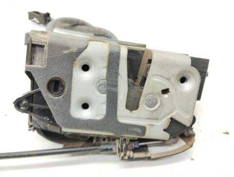 Foto 3ª: Cerradura Puerta Delantera Izquierda Ford Focus 1.6 TDCI CAT 95CV 70KW [T3DA] (2014)