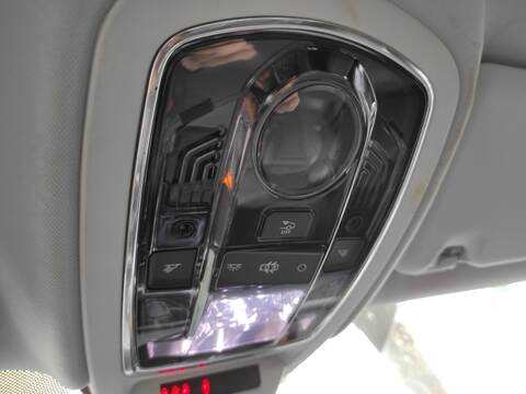 Luz Interior Peugeot 508 AH02