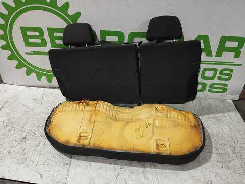 Foto 3ª: Asientos Traseros Opel Astra ESSENTIA BERLINA 90CV 66KW [Z14XEP] (2004)