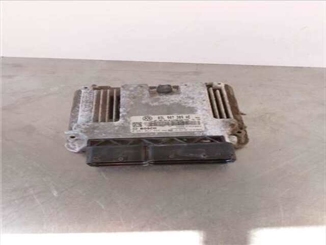 Foto 3ª: Centralita Motor ECU Volkswagen Passat 2.0 ADVANCE BLUEMOTION [2.0 LTR. - 103 KW TDI] [CFFB]