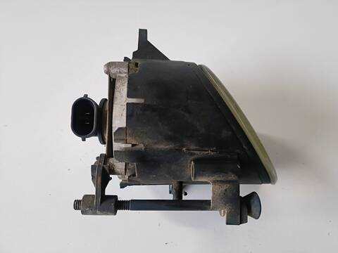 Foto 2ª: Faro Antiniebla Delantero Derecho Audi A4 2.5 TDI 120 KW 163CV
