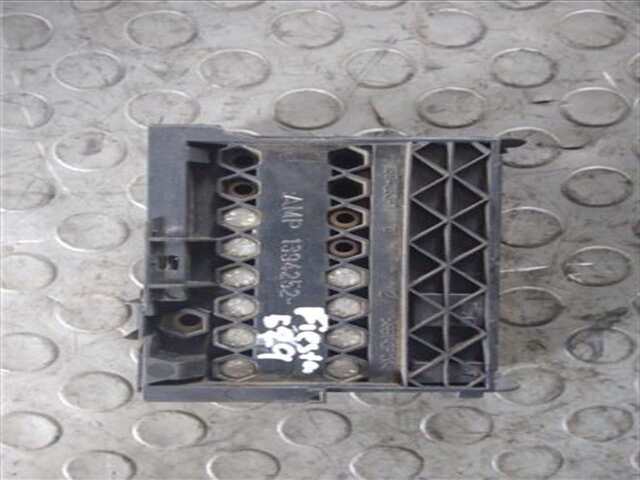Foto 2ª: Caja Reles Fusibles Ford Fiesta 1.4 TDCI [F6JA]
