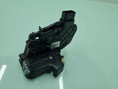 Cerradura Puerta Trasera Derecha Ford Kuga TITANIUM 136CV 100KW