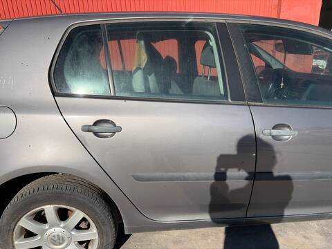 Foto 2ª: Puerta Trasera Derecha Volkswagen Golf BKD (2003)