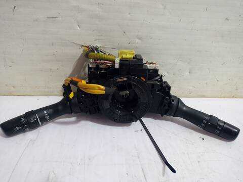 Mando Multifuncion Toyota Prius BASIS 78CV 57KW