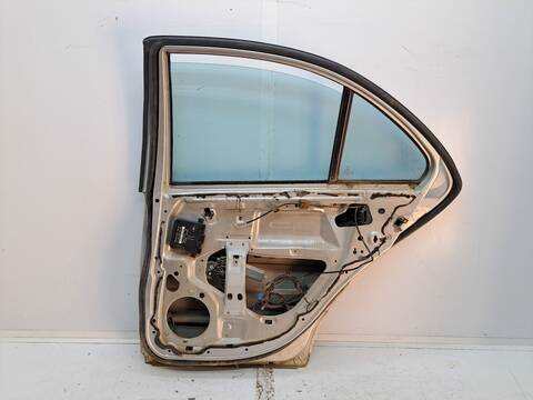 Foto 3ª: Puerta Trasera Derecha Mercedes Clase C 160 200 CDI 203.004) BERLINA 116CV 85KW [611962] (2000)