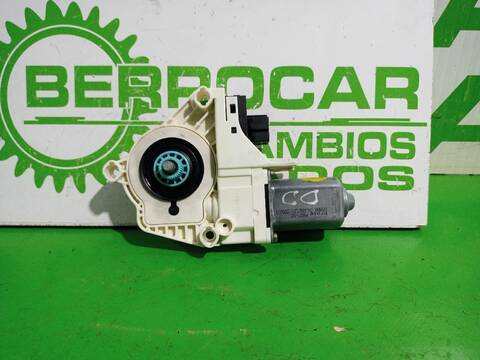 Foto 2ª: Elevalunas Eléctrico Delantero Izquierdo Audi A6 2.4 177CV [BDW] (2004)