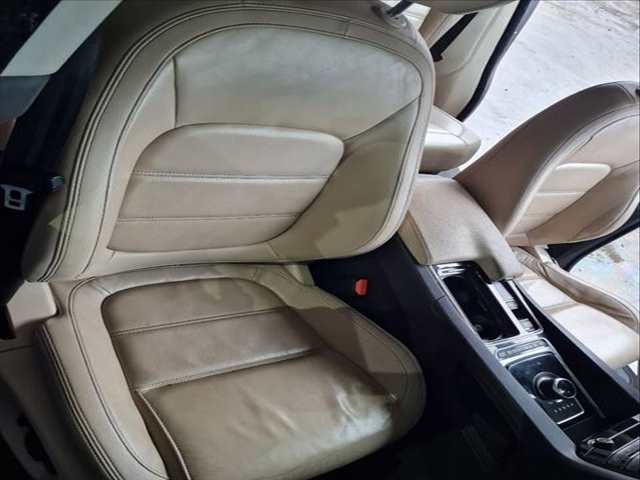 Foto 3ª: Asientos Traseros Jaguar F Pace PRESTIGE 179CV 132KW [204DTD] (2016)