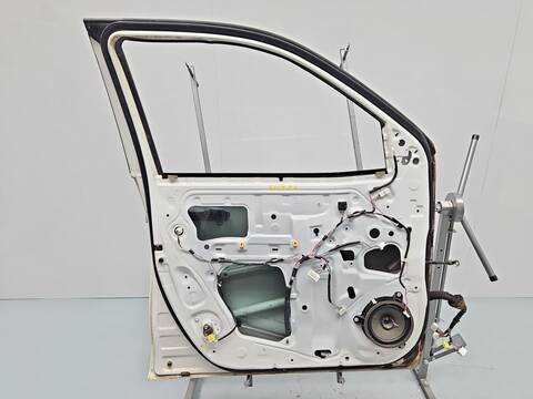 Foto 3ª: Puerta Delantera Izquierda Toyota Hilux DOBLE CABINA DLX 4X4 149CV 110KW [2GD] (2022)
