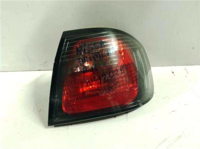 Piloto Trasero Derecho Nissan Primera 1.8 16V (114 CV)