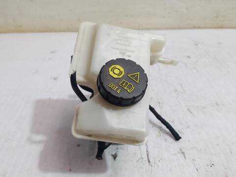 Foto 2ª: Bomba Freno Volkswagen Golf COMFORTLINE BLUEMOTION AUT. 150CV (2013)