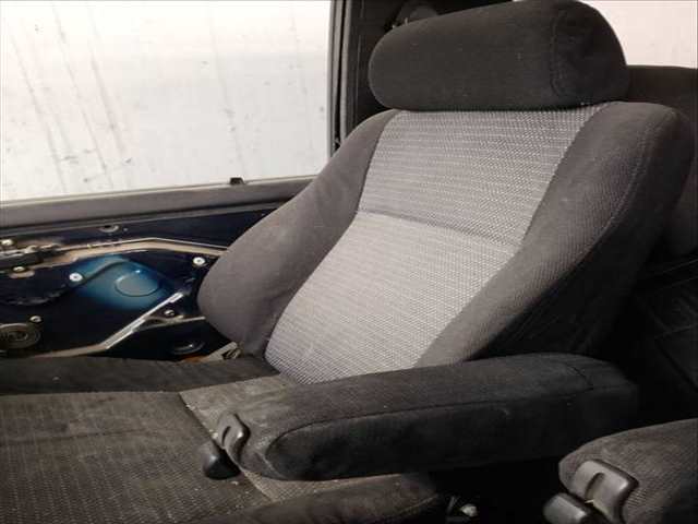 Asiento Delantero Derecho Isuzu Trooper VERSION INDEFINIDA