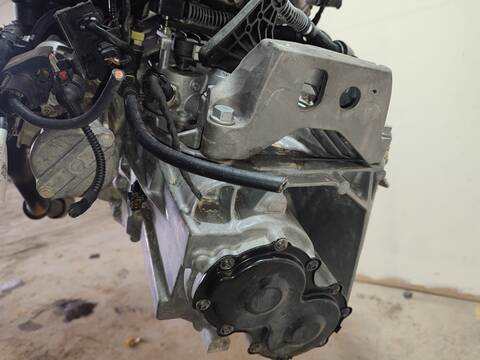 Foto 2ª: Caja Cambios Volkswagen T-Roc VERSION INDEFINIDA (2023)