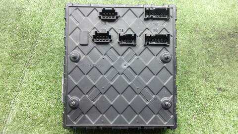 Foto 3ª: Caja Reles Fusibles Mitsubishi Canter 3.0 D 180CV 129KW 7C18 [4P10-AAT6,4P10-T6] (2021)