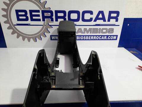 Foto 3ª: Consola Central Mazda 3 1.6 CD DIESEL CAT 109CV [Y601] (2003)