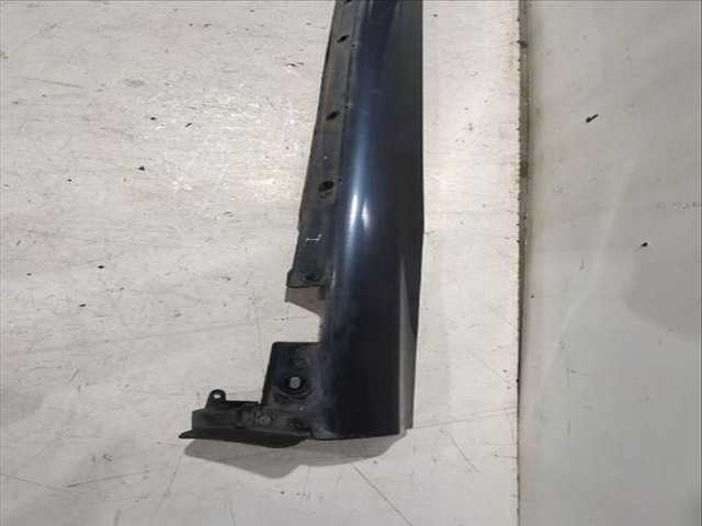 Foto 3ª: Faldón Lateral Mercedes Clase C 160 CLK 240 209.361) 170CV [M 112.912] (2002)