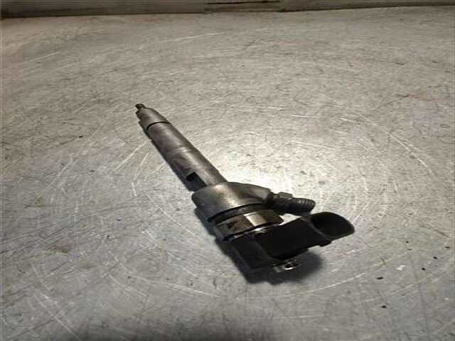 Foto 3ª: Inyectores Mercedes Clase C 160 2.2 C 220 CDI (LA)(203.008) [2.2 LTR. - 110 KW CDI CAT] [646963]