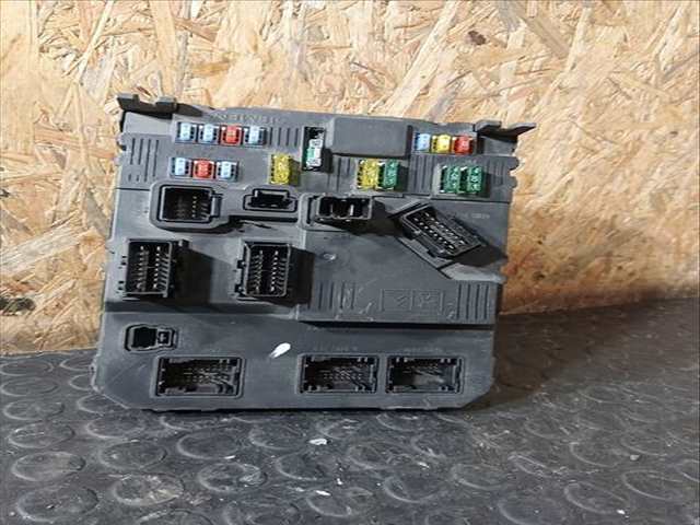 Caja Reles Fusibles Peugeot 407 BUSINESS LINE 109CV