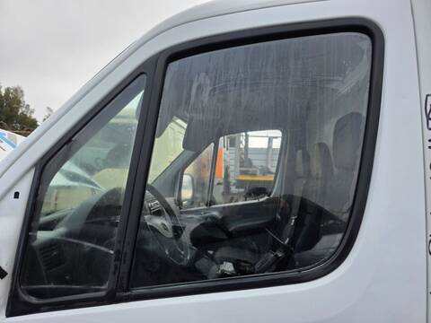 Luna Delantera Izquierda Mercedes Sprinter 646986 CAMION