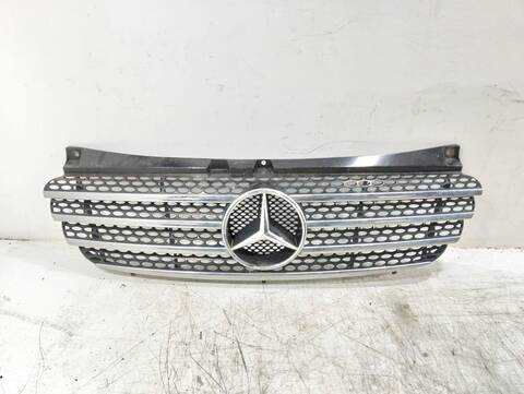 Rejilla Delantera Mercedes Viano 2.0 CDI ACTIVITY EXTRALANG 639.815) 150CV