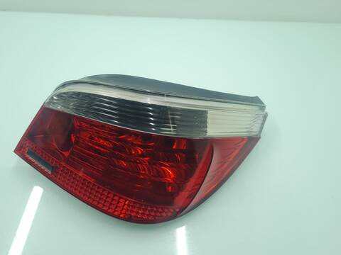 Foto 2ª: Piloto Trasero Derecho Bmw Serie 5 518 535D BERLINA 272CV 200KW [M57306D4] (2005)