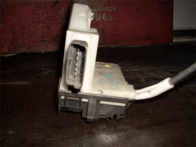 Foto 3ª: Cerradura Puerta Trasera Izquierda Citroen C4 1.6 HDI 90 [9HP (DV6DTED)]