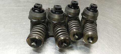 Foto 3ª: Inyectores Audi A3 1.9 TDI AMBITION 105CV 77KW [BLS] (2006)