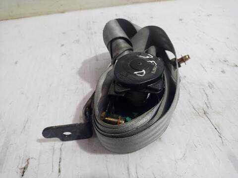 Foto 2ª: Cinturón Trasero Derecho Kia Carnival 2.9 CRDI LX AUT. 144CV [J3] (2001)