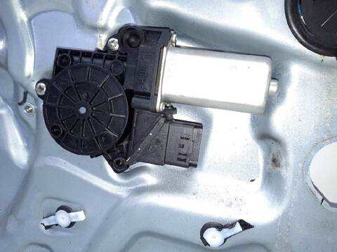 Foto 2ª: Elevalunas Eléctrico Delantero Derecho Fiat Croma 1.9 8V MULTIJET ACTIVE 12.2007 ) 120CV 88KW [939A1000] (2008)