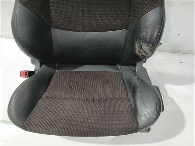 Foto 3ª: Asiento Delantero Izquierdo Hyundai i30 1.6 CRDI 90CV 66KW [D4FB] (2010)