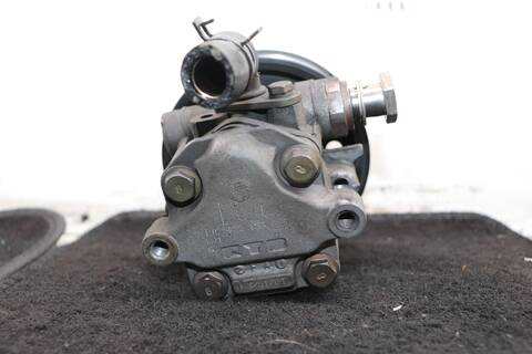 Foto 3ª: Bomba de Direccion Volkswagen Golf HIGHLINE BERLINA (1999)