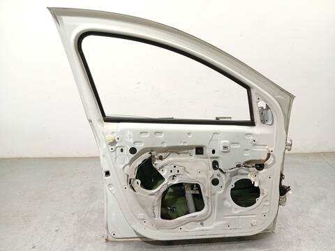 Foto 4ª: Puerta Delantera Izquierda Dacia Sandero 1.2 75CV 55KW [D4F732] (2013)