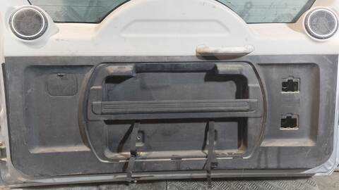 Foto 2ª: Portón Mitsubishi Montero 3.2 DI-D KAITEKI 5-PTAS.) 170CV 125KW [4M41] (2007)