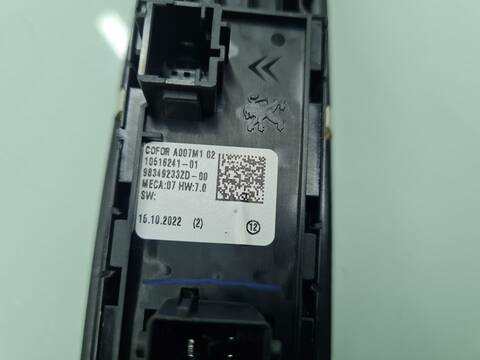 Foto 4ª: Botonera Elevalunas Citroen C4 130CV [HN05] (2022)
