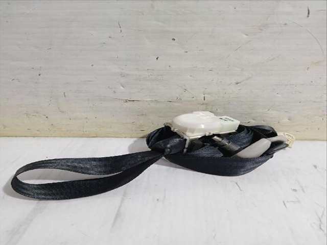 Cinturón Trasero Izquierdo Toyota Corolla 2.2 D-4D AUR10_) 177CV