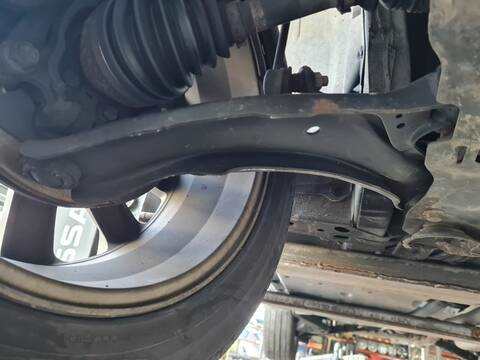 Brazo Suspension Delantero Derecho Nissan Qashqai TEKNA PREMIUM 4X4 150CV 110KW