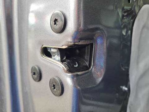 Cerradura Puerta Delantera Izquierda Dacia Sandero STEPWAY EXPRESSION 91CV 67KW